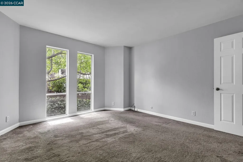 385 Jayne Avenue Oakland CA 94610