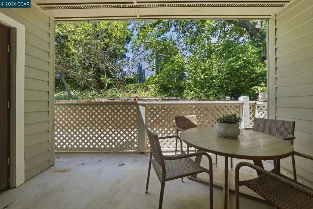 400 Suntree Lane Pleasant Hill CA 94523