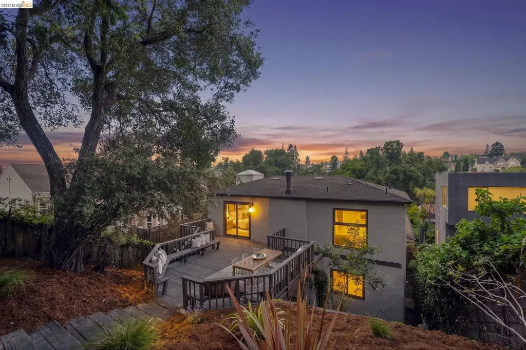 1085 Brookwood Road Oakland CA 94610
