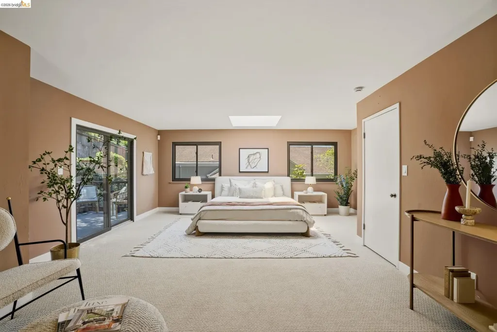 1085 Brookwood Road Oakland CA 94610