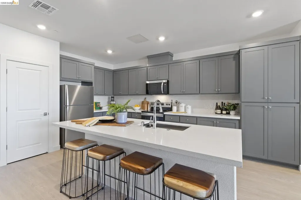 500 Somi Court Hayward CA 94544