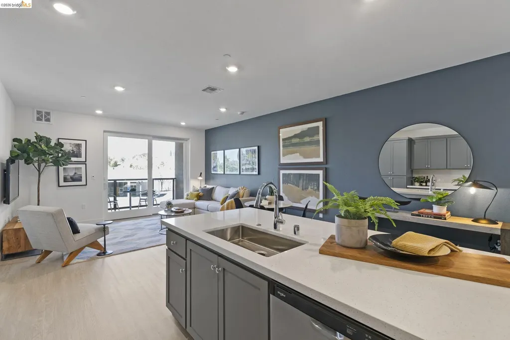 500 Somi Court Hayward CA 94544