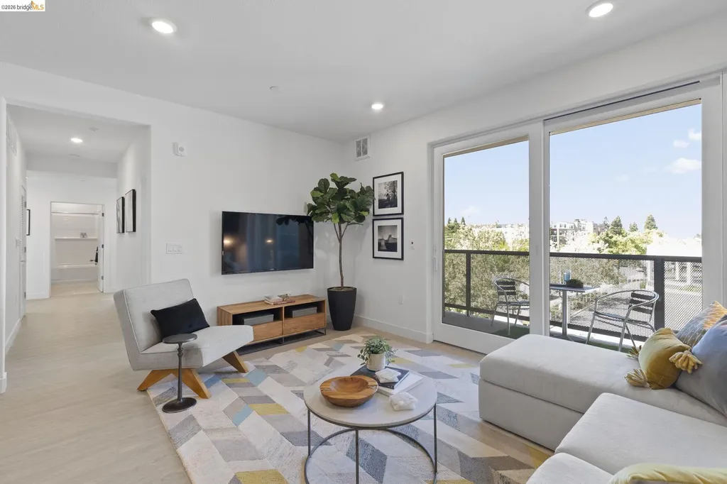 500 Somi Court Hayward CA 94544