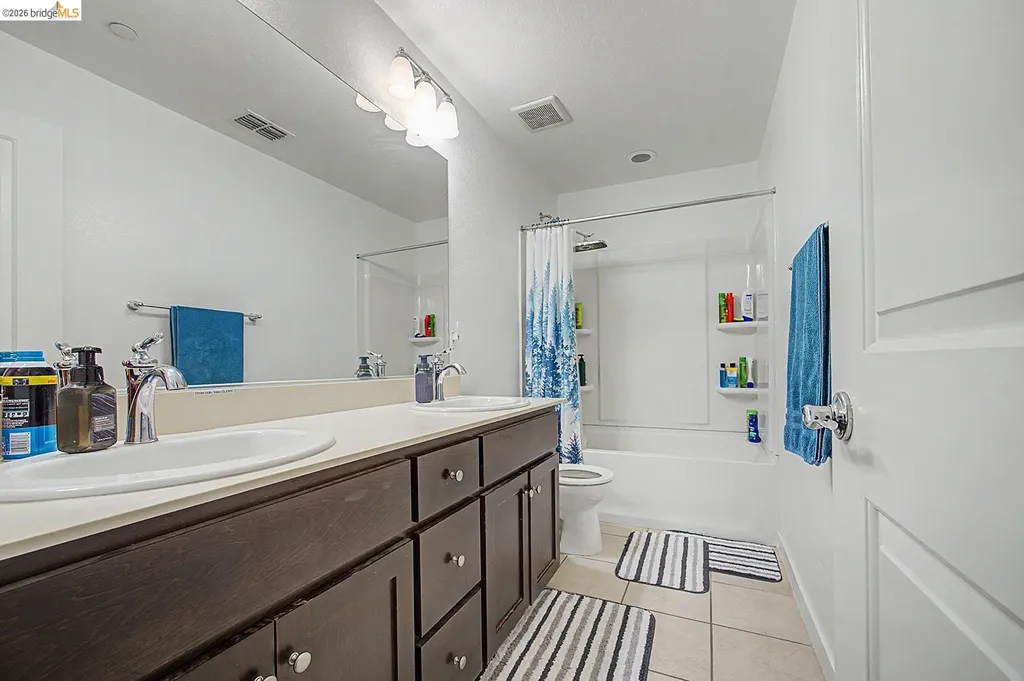 186 Willowrun Way Oakley CA 94561