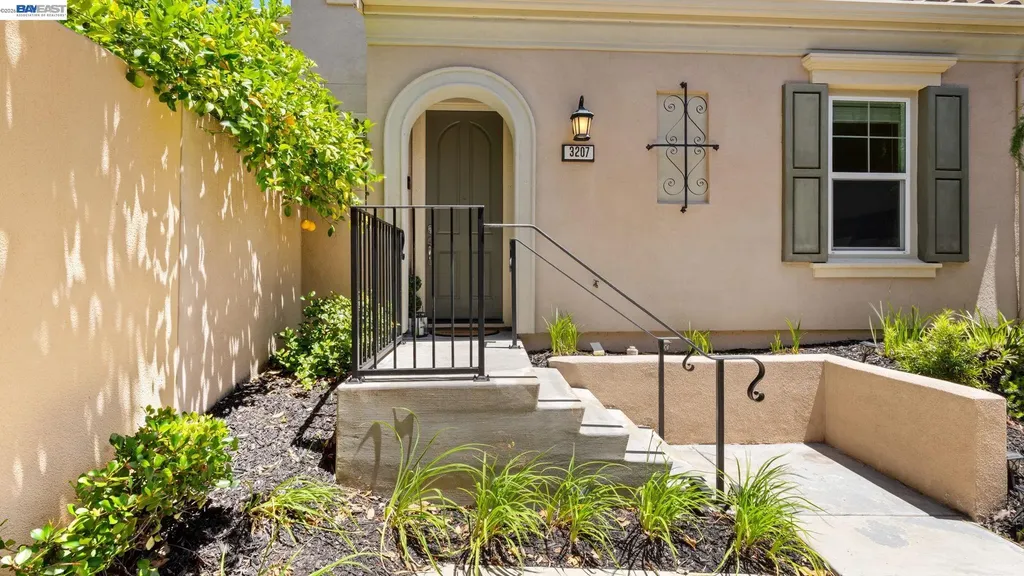 3207 Vittoria Loop Dublin CA 94568