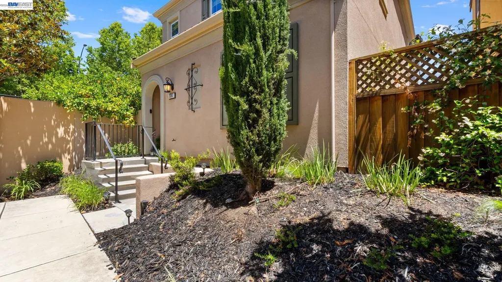 3207 Vittoria Loop Dublin CA 94568