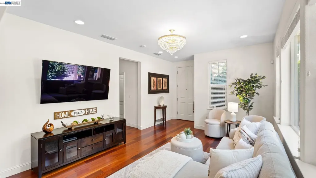3207 Vittoria Loop Dublin CA 94568