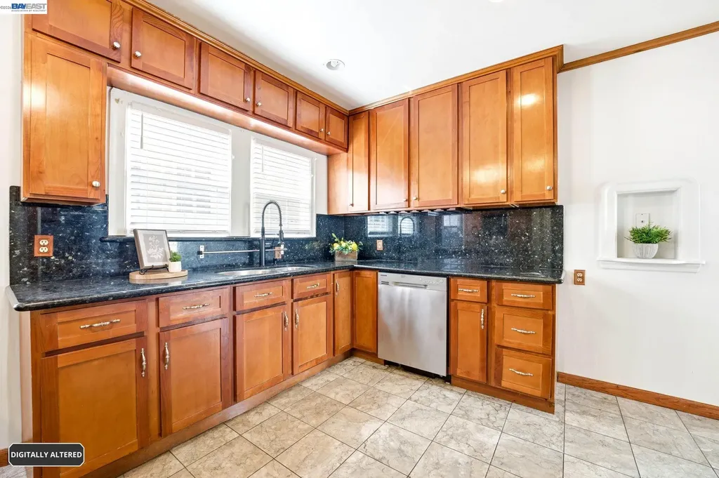 5814 Fleming Avenue Oakland CA 94605