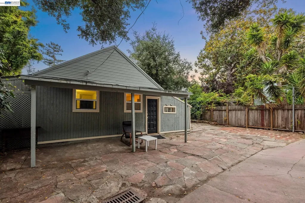 4336 Fleming Avenue Oakland CA 94619