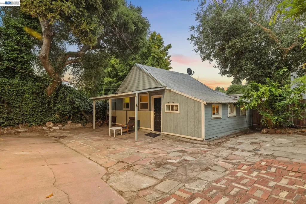 4336 Fleming Avenue Oakland CA 94619