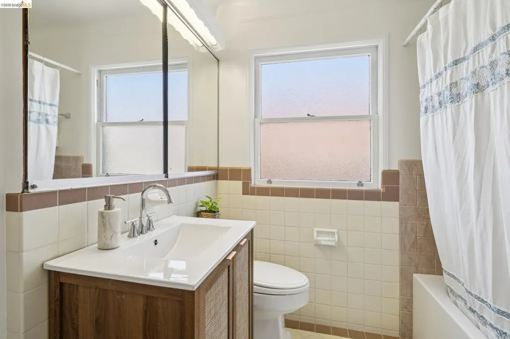 957 Lee Avenue San Leandro CA 94577