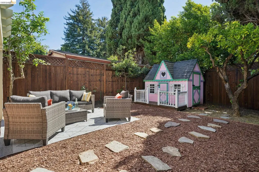 957 Lee Avenue San Leandro CA 94577