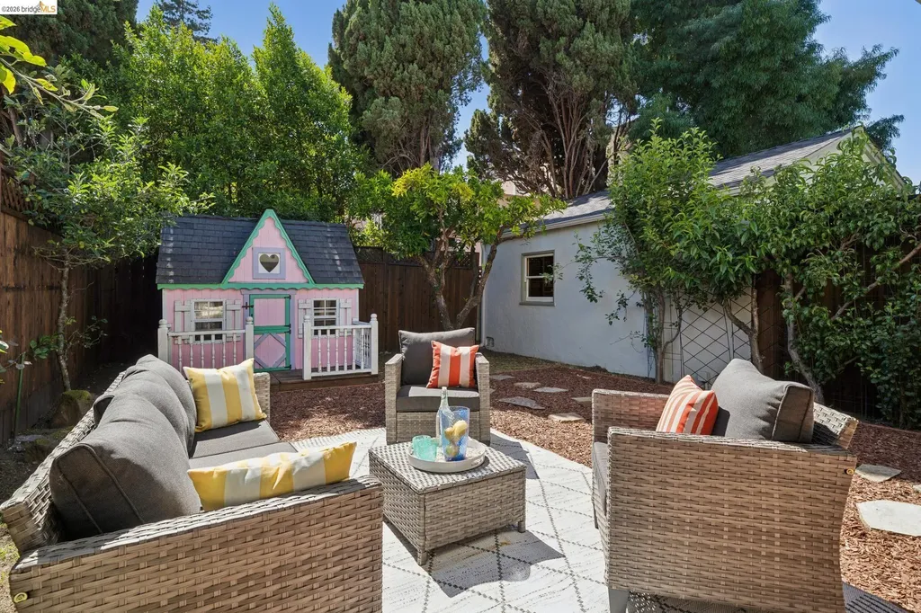 957 Lee Avenue San Leandro CA 94577
