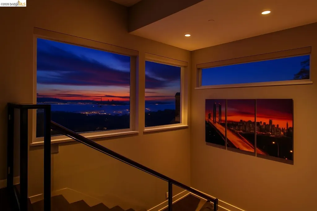25 Diablo Drive Oakland CA 94611