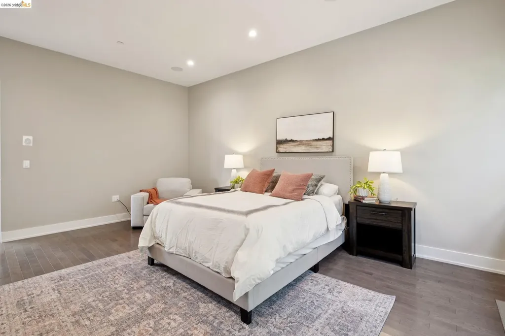 25 Diablo Drive Oakland CA 94611