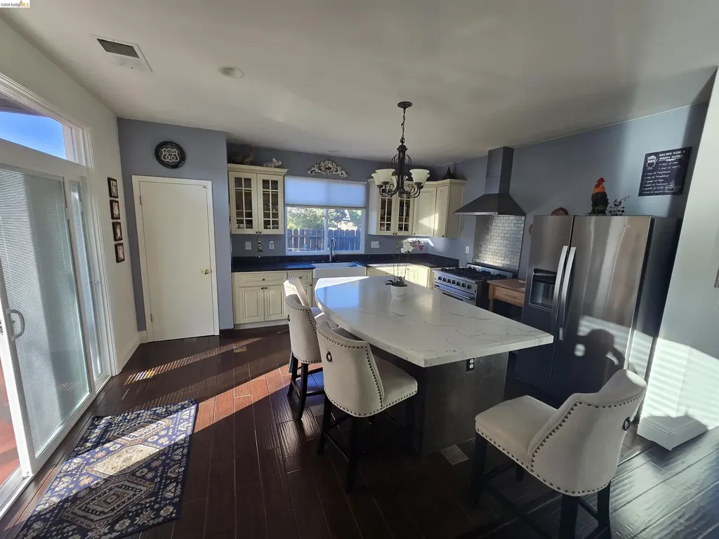 6 Bridlewood Court Pittsburg CA 94565