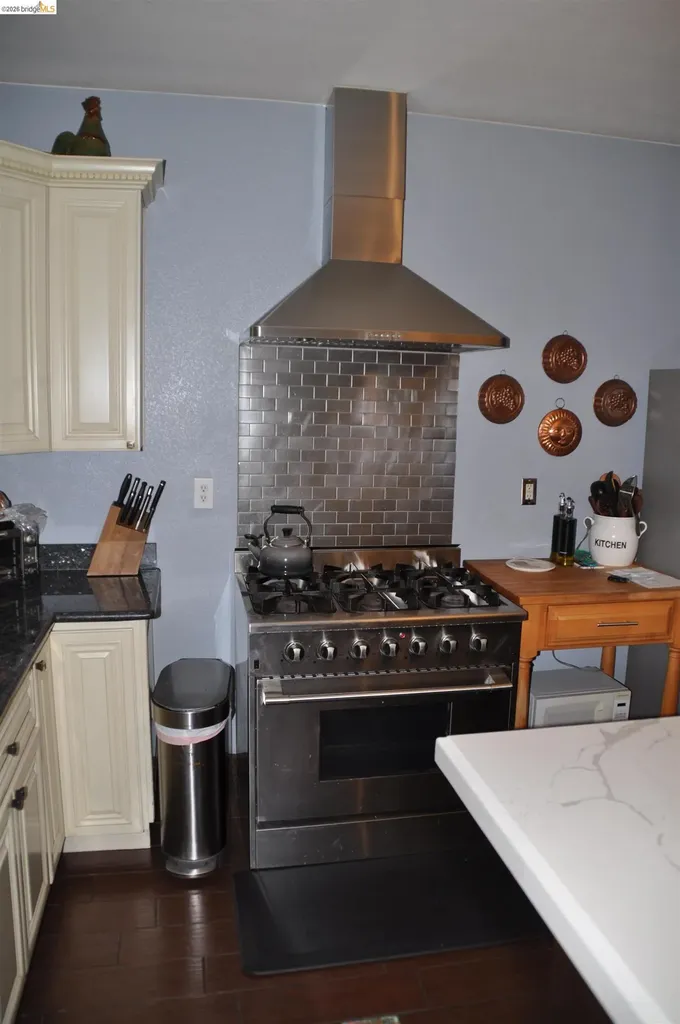 6 Bridlewood Court Pittsburg CA 94565