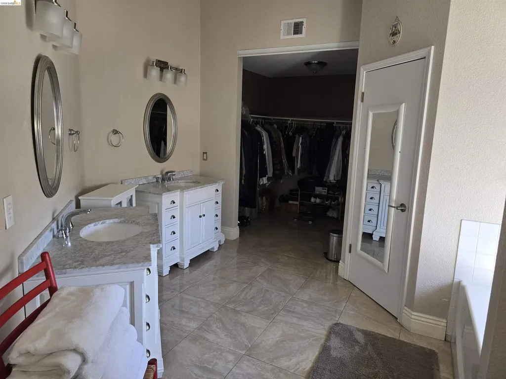 6 Bridlewood Court Pittsburg CA 94565