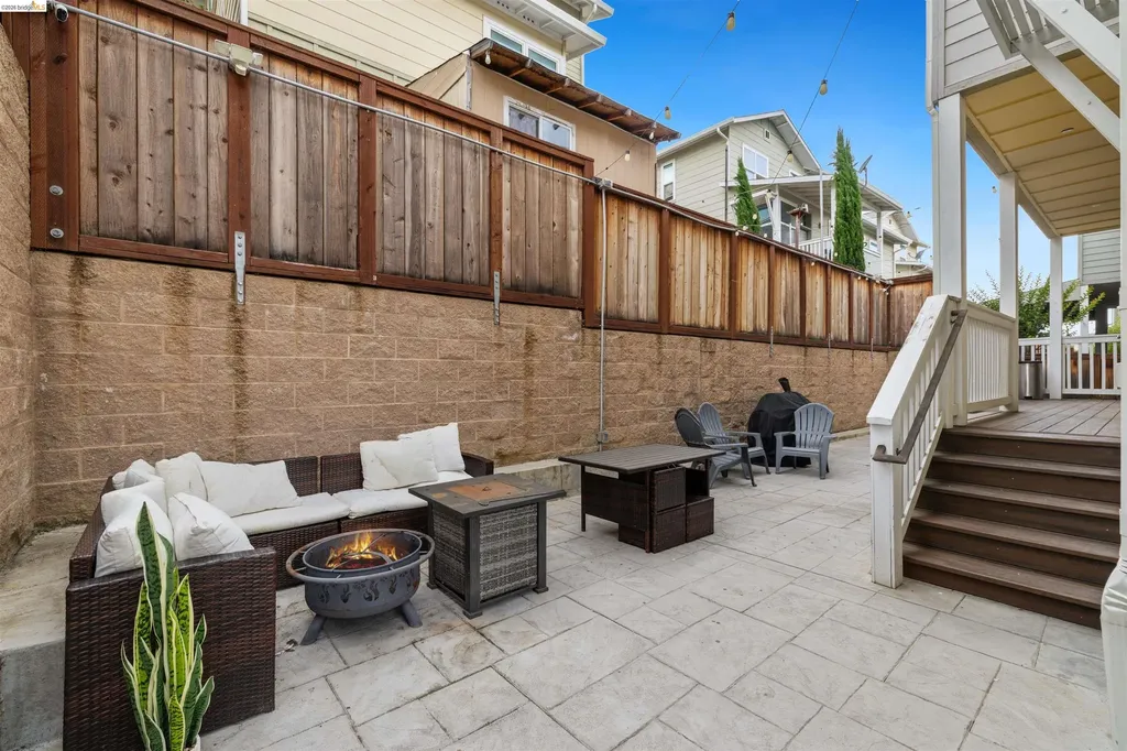117 Kingswood Lane Martinez CA 94553
