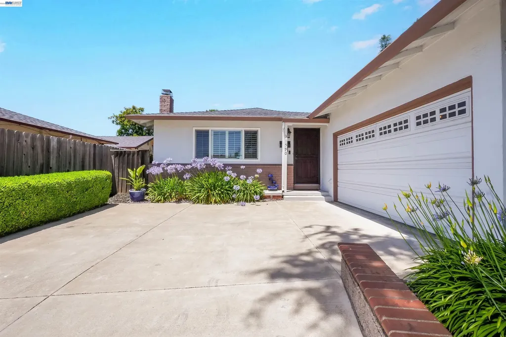 31590 Hugh Way Hayward CA 94544