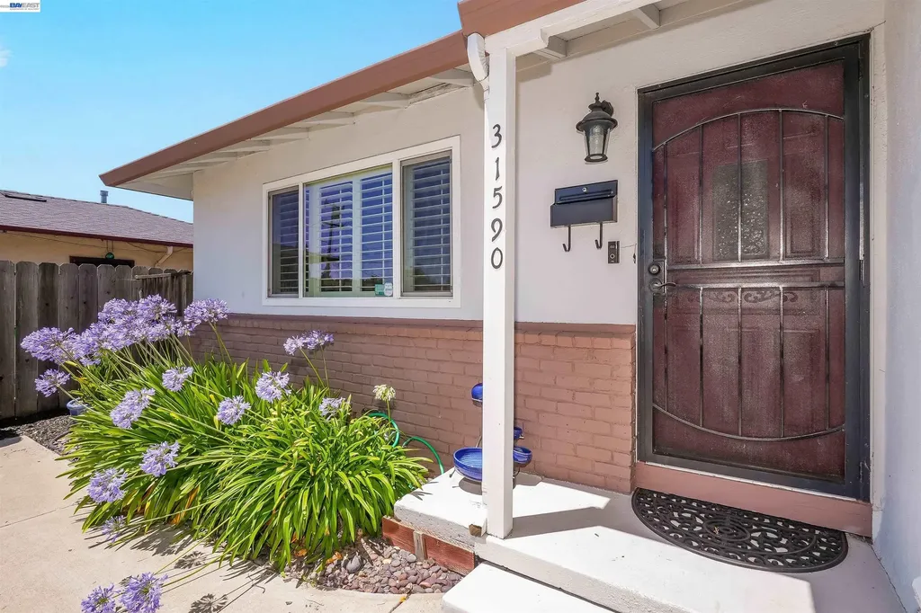 31590 Hugh Way Hayward CA 94544