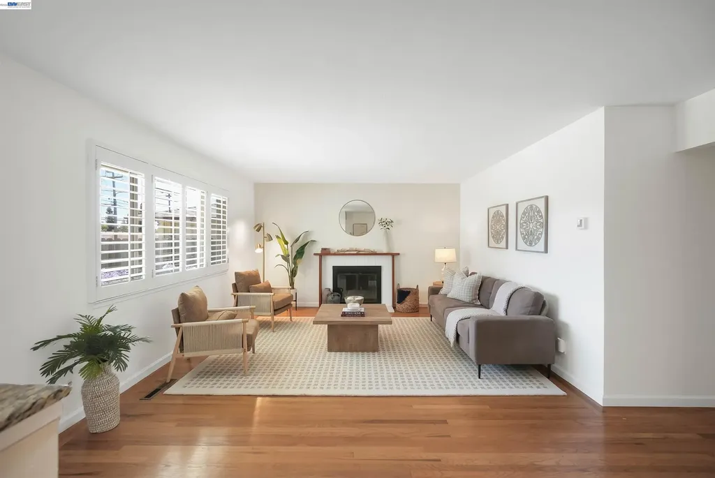 31590 Hugh Way Hayward CA 94544