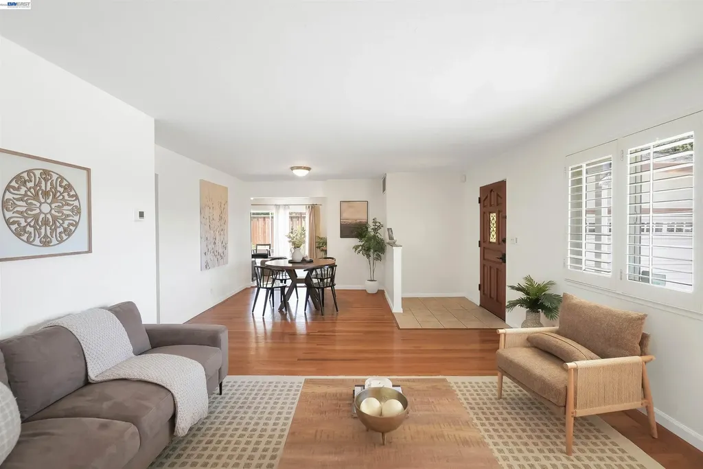 31590 Hugh Way Hayward CA 94544