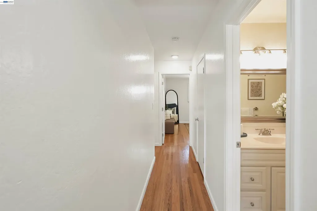 31590 Hugh Way Hayward CA 94544