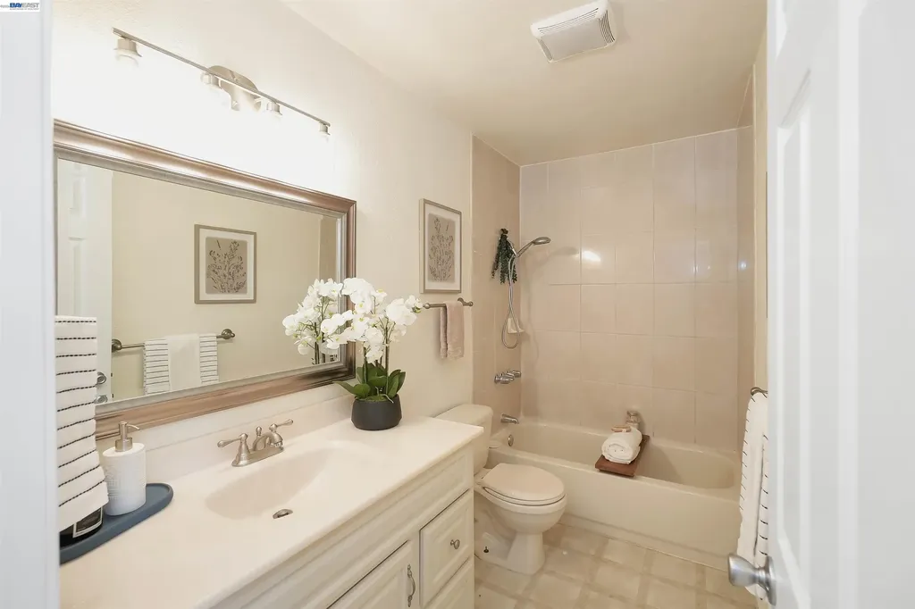 31590 Hugh Way Hayward CA 94544