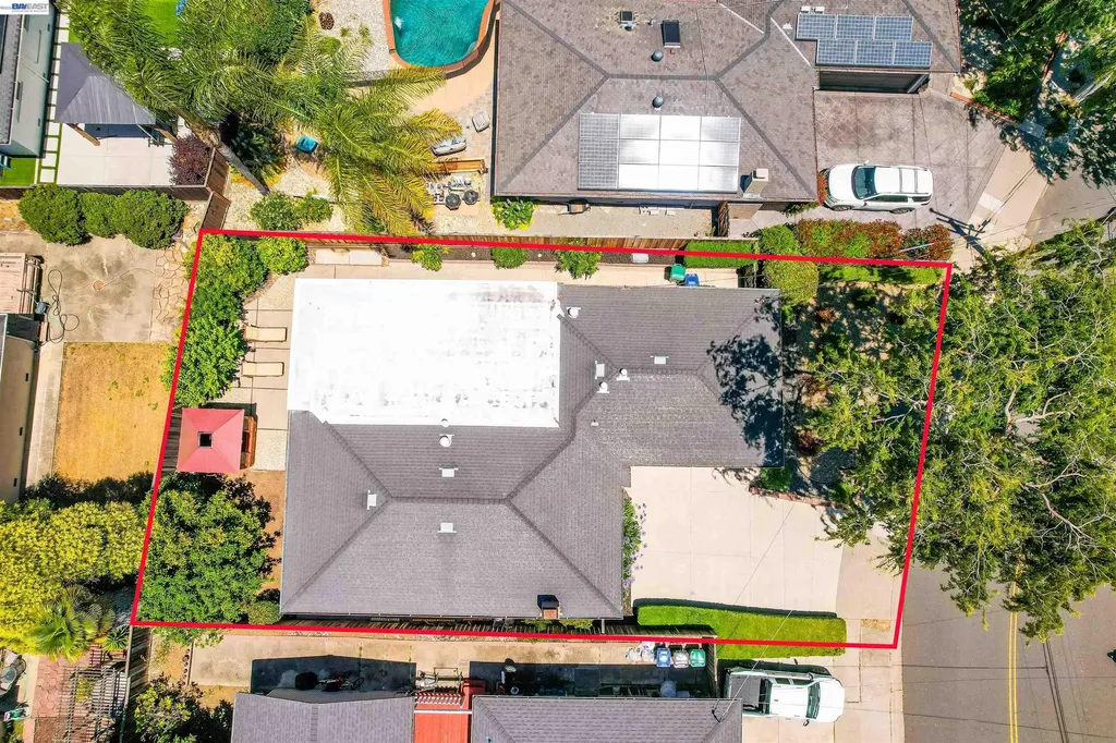 31590 Hugh Way Hayward CA 94544