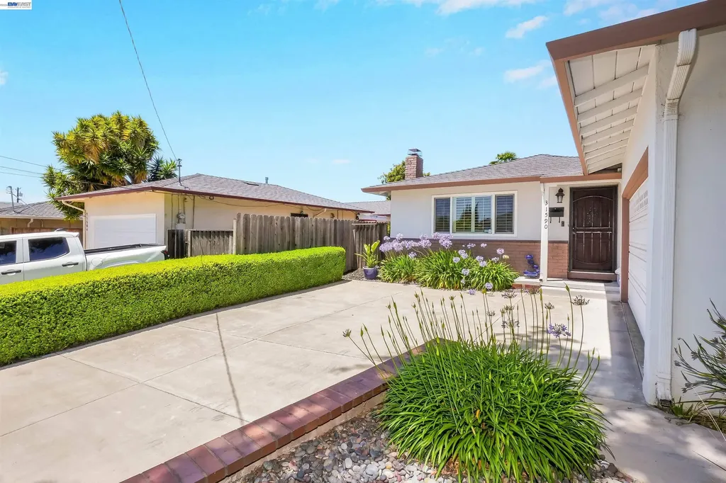 31590 Hugh Way Hayward CA 94544