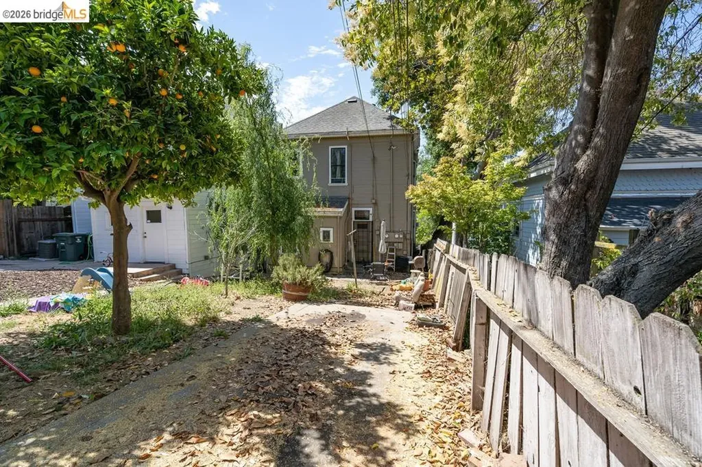 630 York Vallejo CA 94590