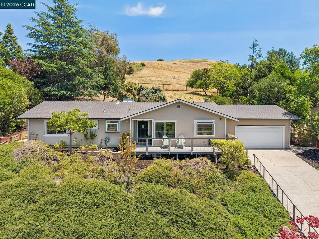 8 Ketelsen Court Moraga CA 94556