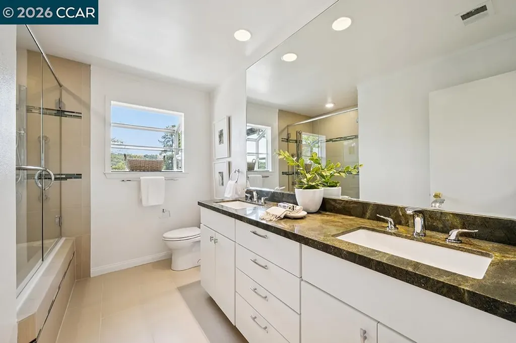 8 Ketelsen Court Moraga CA 94556