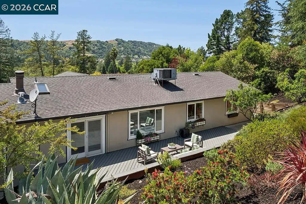 8 Ketelsen Court Moraga CA 94556