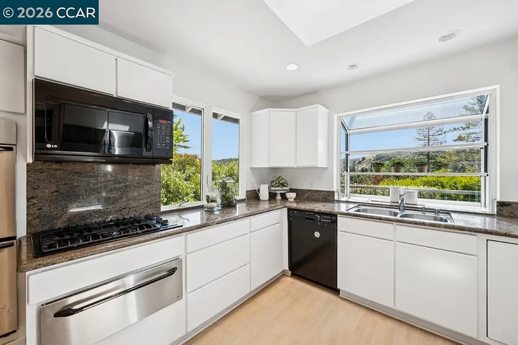 8 Ketelsen Court Moraga CA 94556