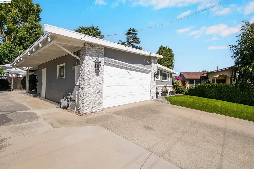 30562 Troon Place Hayward CA 94544