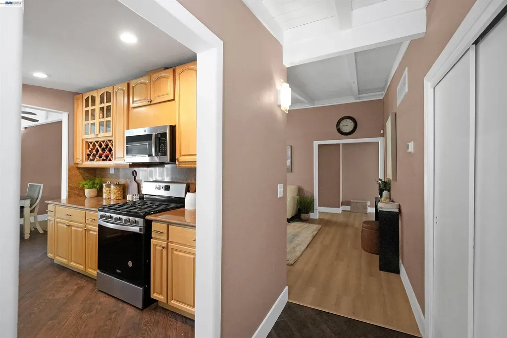 30562 Troon Place Hayward CA 94544