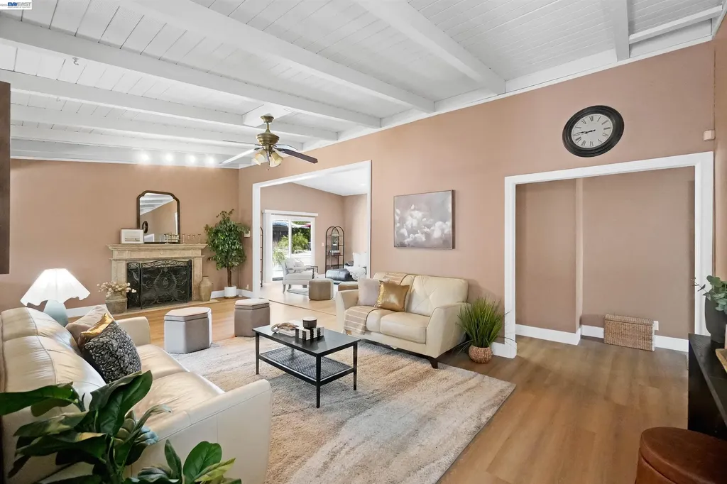 30562 Troon Place Hayward CA 94544