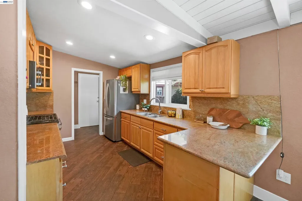 30562 Troon Place Hayward CA 94544