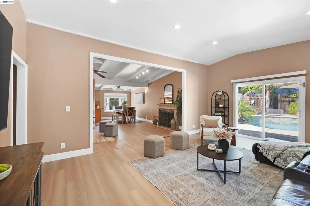 30562 Troon Place Hayward CA 94544