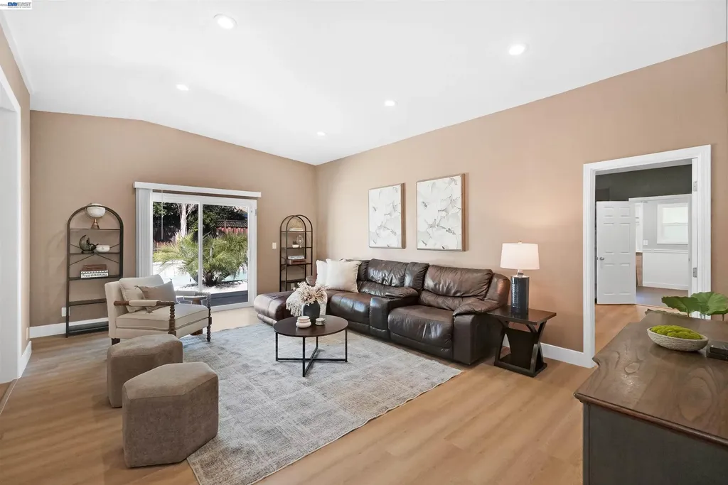 30562 Troon Place Hayward CA 94544