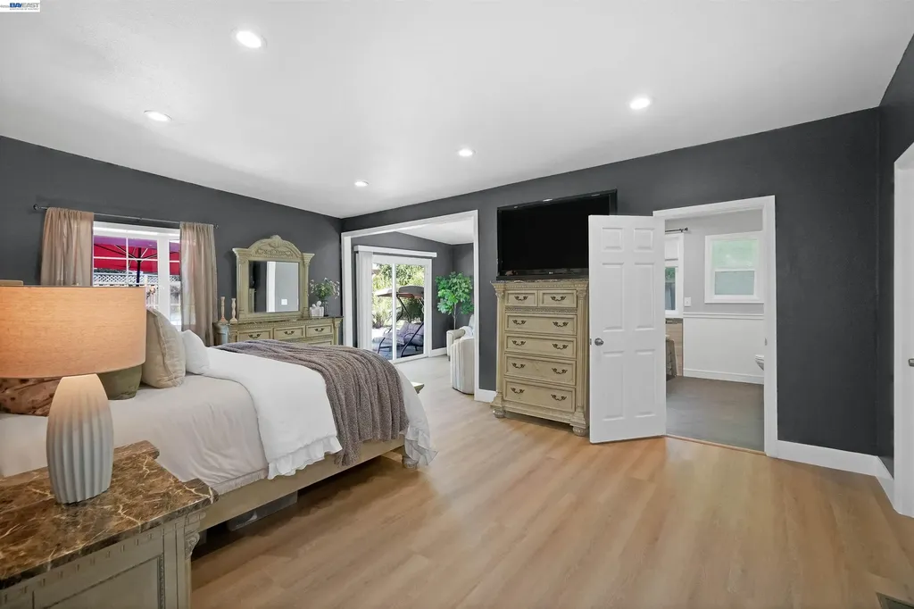 30562 Troon Place Hayward CA 94544