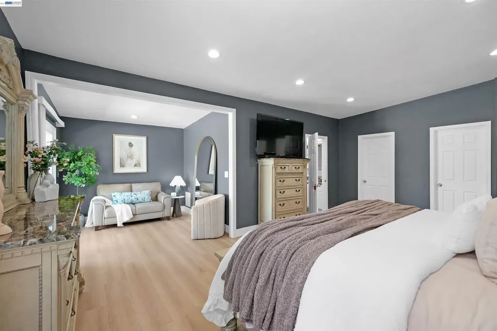 30562 Troon Place Hayward CA 94544