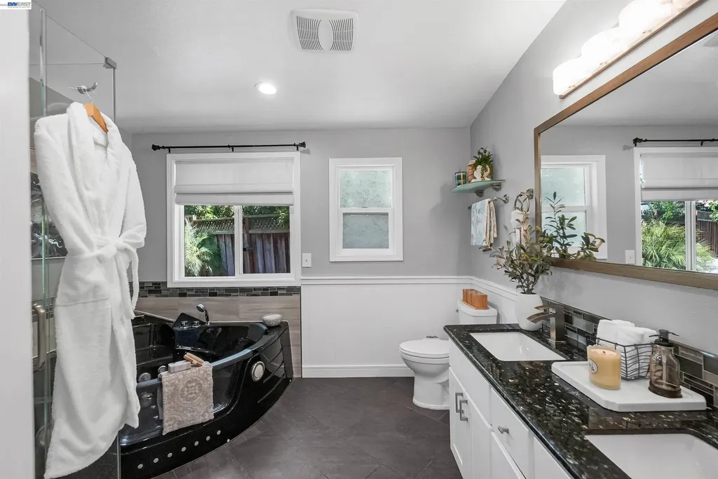 30562 Troon Place Hayward CA 94544