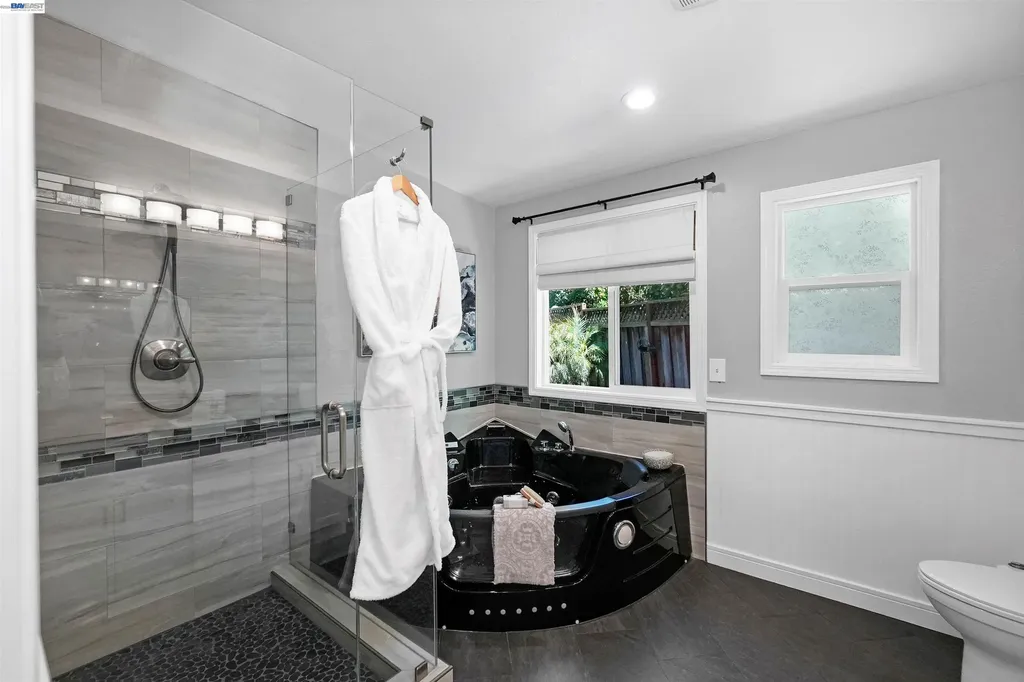 30562 Troon Place Hayward CA 94544