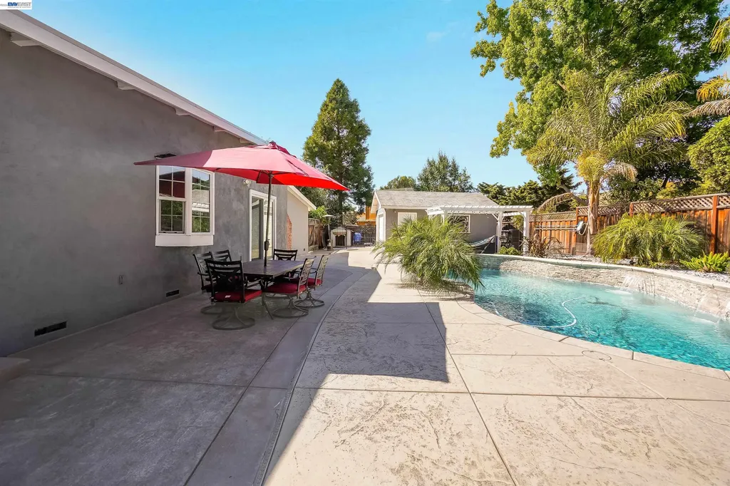 30562 Troon Place Hayward CA 94544