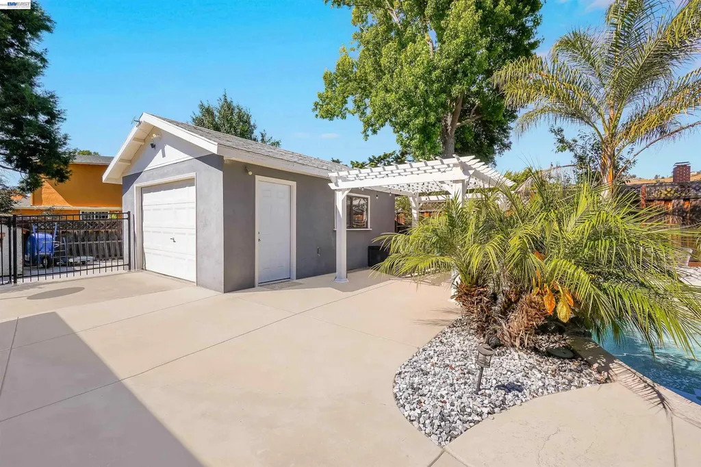 30562 Troon Place Hayward CA 94544