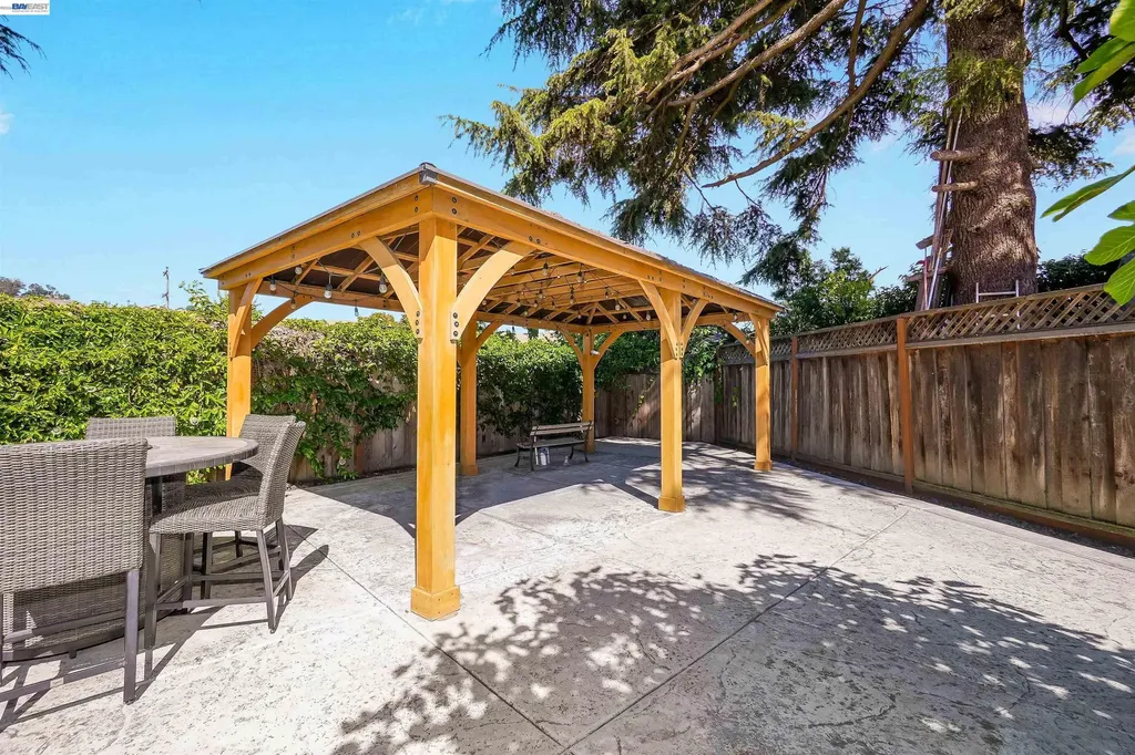 30562 Troon Place Hayward CA 94544