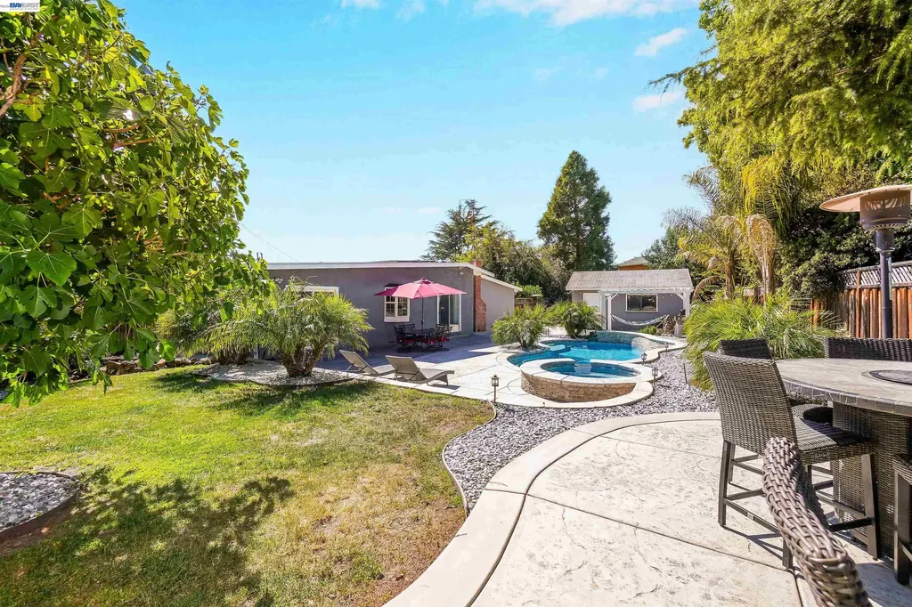 30562 Troon Place Hayward CA 94544
